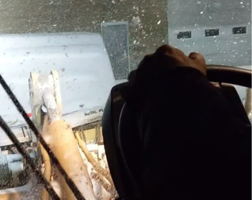 Déneigement professionnel AG Excavation — opérations hivernales en Estrie